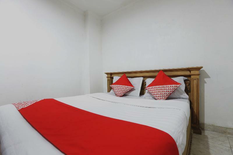 Reddoorz Near Tomang 2 Hotel Jakarta Exterior photo